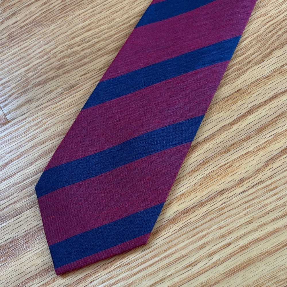 Banana Republic Burgundy and Navy Striped Tie